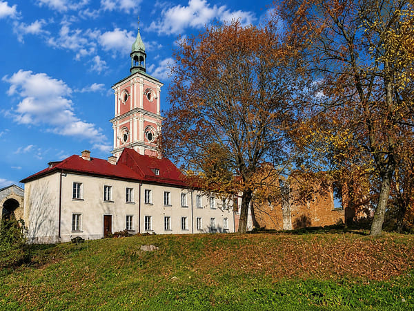 Белжская ратуша и центральная площадь